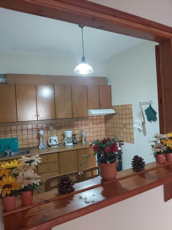 Voula Pansion Hotel Kardhamili Buitenkant foto