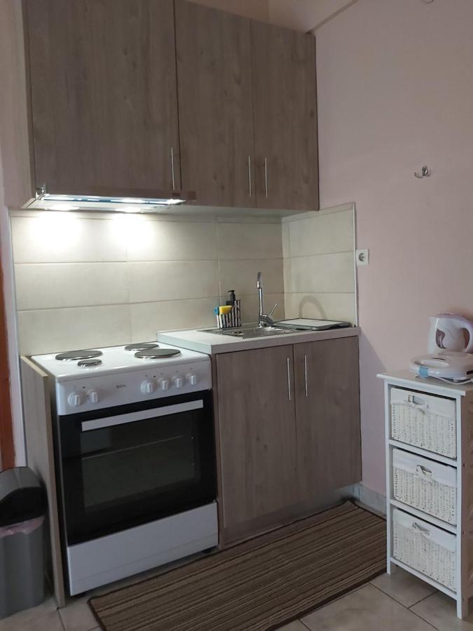 Voula Pansion Hotel Kardhamili Buitenkant foto