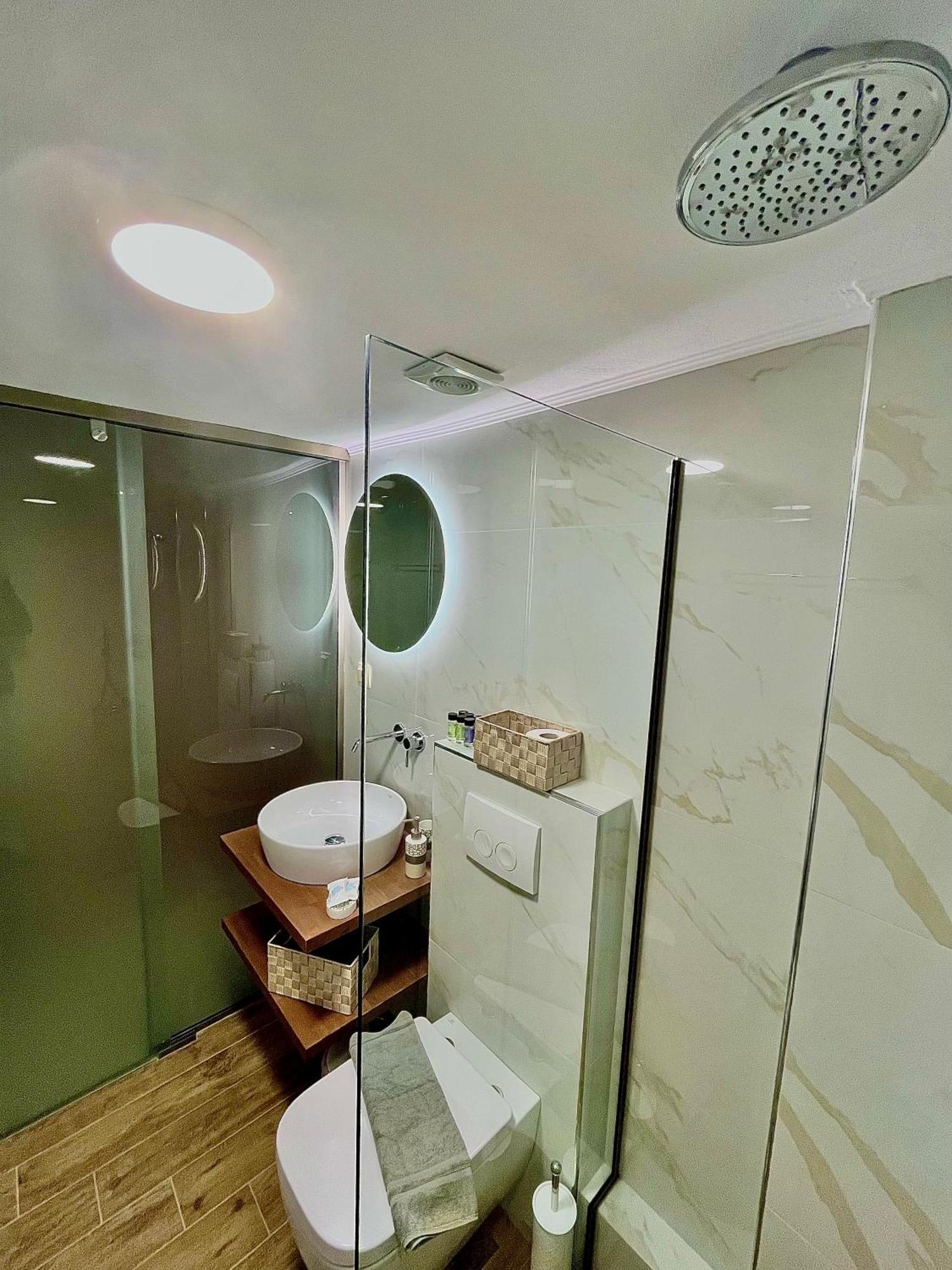 Voula Pansion Hotel Kardhamili Buitenkant foto