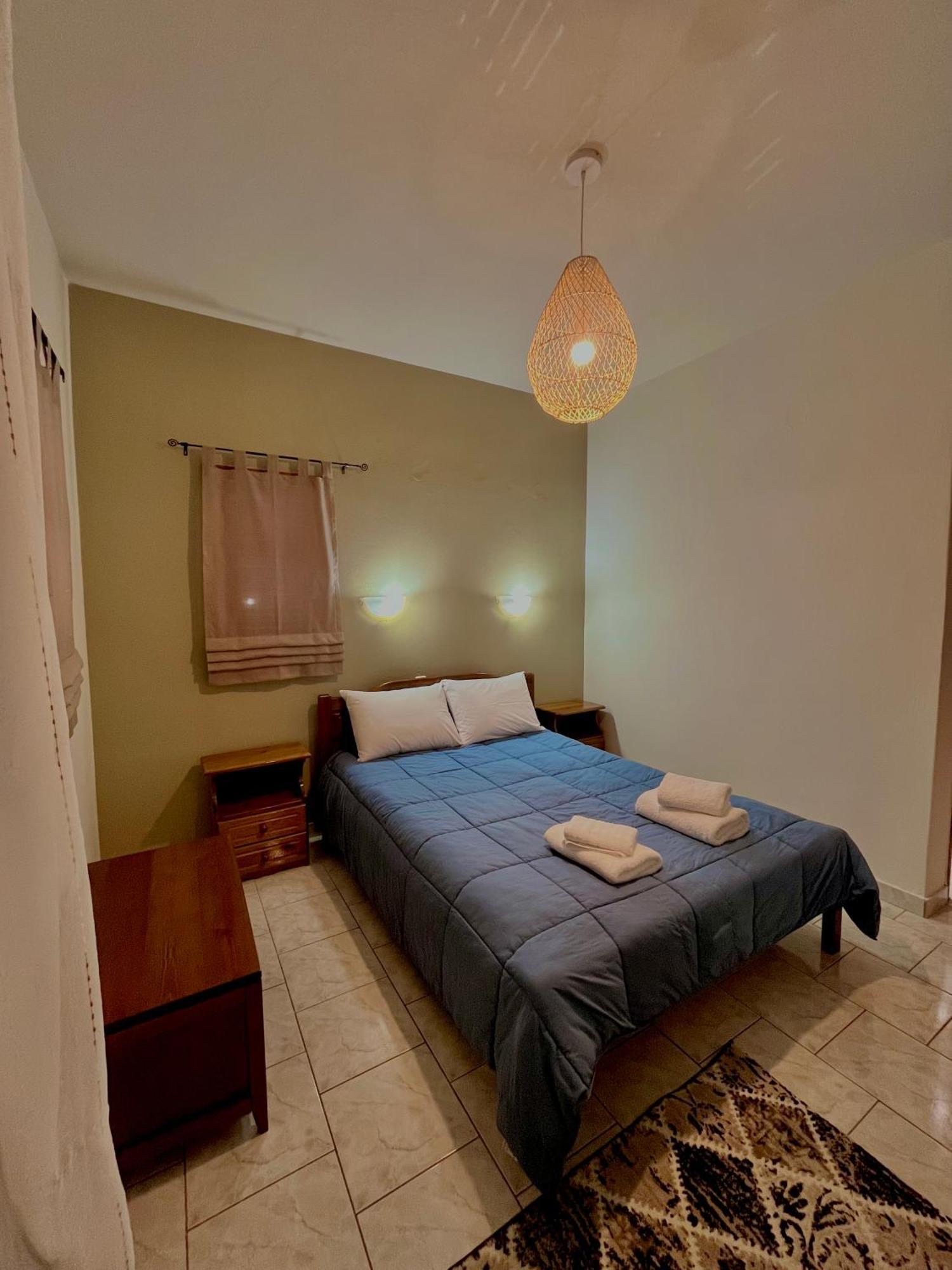 Voula Pansion Hotel Kardhamili Buitenkant foto